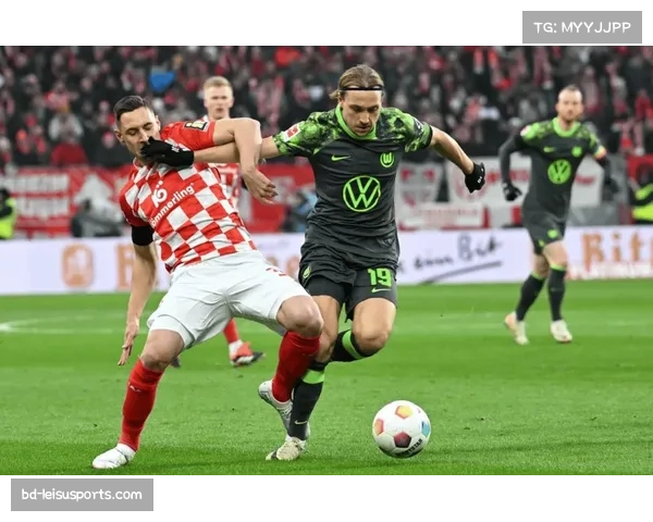 德甲中游球队普遍采用高位逼抢 战术风格趋于同质化